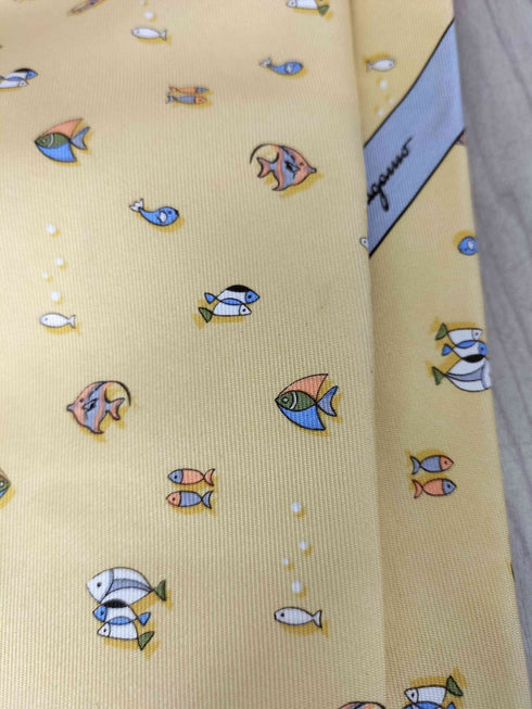 サルヴァトーレフェラガモ Salvatore Ferragamo 魚柄シルクネクタイ メンズ