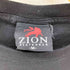 ザイオンルーツウェア ZION ROOTSWEAR 1999コピーライト アーティストプリント クルーネックTシャツ メンズ import:M
