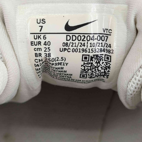 ナイキ NIKE QUEST 5 メンズ JPN:25