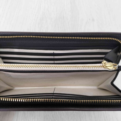ヴィヴィアンウエストウッド Vivienne Westwood LOVE ME PIG レザーロングウォレット レディース