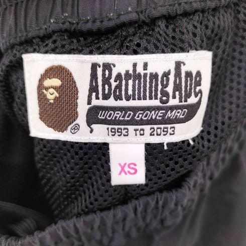 アベイシングエイプ A BATHING APE ロゴ刺繍 裏地メッシュ ナイロン ショーツ ショートパンツ レディース  XS