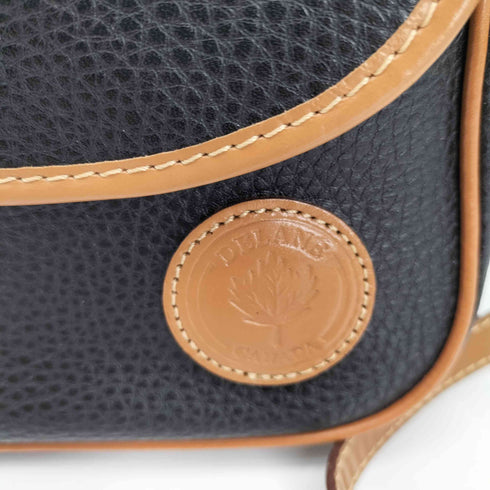 DELANE レザーショルダーバッグ レディース