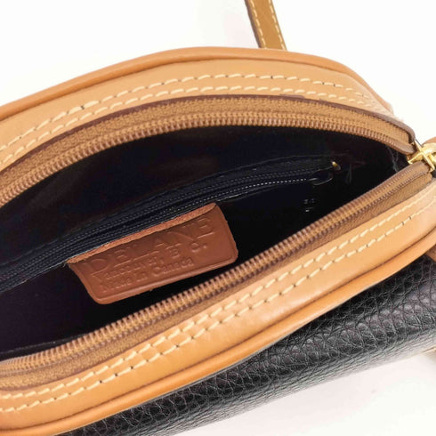 DELANE レザーショルダーバッグ レディース