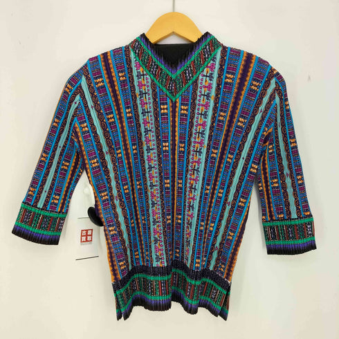 プリーツプリーズイッセイミヤケ PLEATS PLEASE ISSEY MIYAKE 民族 ダキシ総柄 七分丈 Vネックプリーツカットソー レディース JPN:3