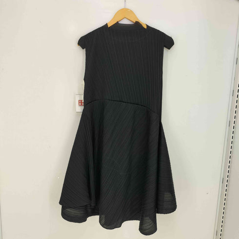 プリーツプリーズイッセイミヤケ PLEATS PLEASE ISSEY MIYAKE 18ss 斜めプリーツ 変形 ノースリーブ フレア ワンピース レディース JPN:3
