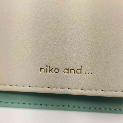 ニコアンド niko and... オリジナル10ポケット 財布 レディース