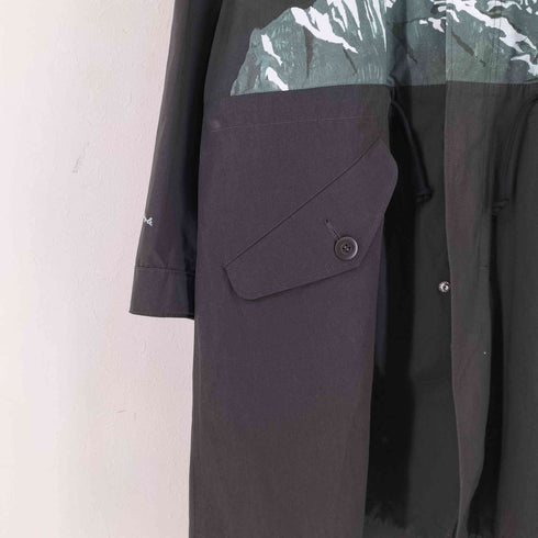 アンダーカバー UNDERCOVER 22SS Artwork by Manabu Deto パネルプリントウェザーモッズコート メンズ 3