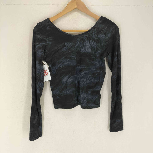 フォーエバー21 FOREVER 21 総柄サーマルトップス Y2K レディース M