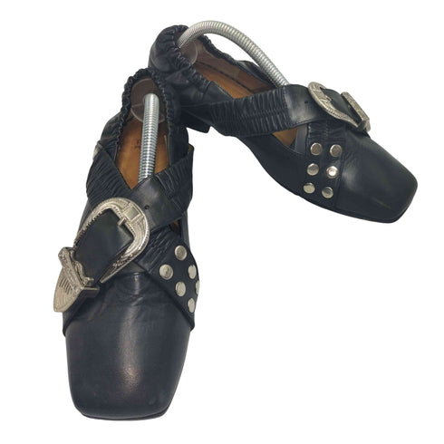 トーガプルラ TOGA PULLA BLACK EMBOSSED LEATHER ブラック エンボス レザー クロスストラップ バレエシューズ レディース JPN:38