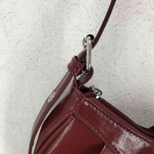 フェイクレザーショルダーバッグ Y2K レディース