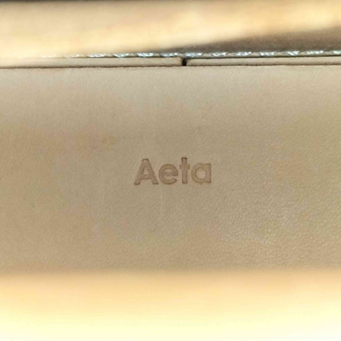 アエタ Aeta レザースクエアショルダーバッグ レディース