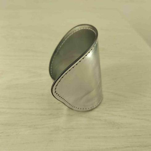 エムエムシックスメゾンマルジェラ MM6 Maison Margiela サイドロゴ スナップブレスレット レディース
