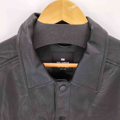 プルアンドベア PULL&BEAR フェイクレザートラッカージャケット メンズ JPN:L