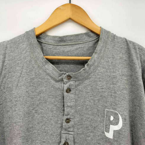 パパス papas Pロゴプリント ヘンリーネックTシャツ メンズ