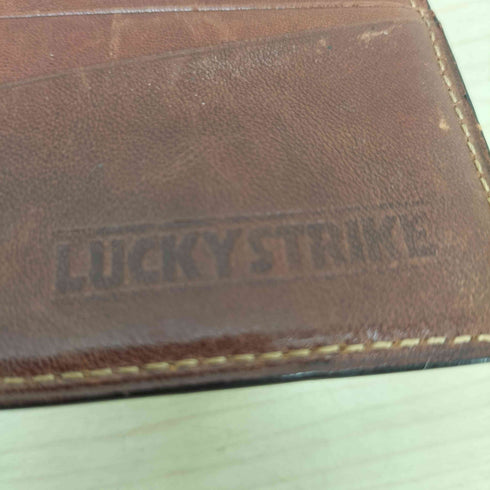 ラッキーストライク LUCKY STRIKE ロゴ 型押し エンボス レザー ウォレット 三つ折り財布 メンズ