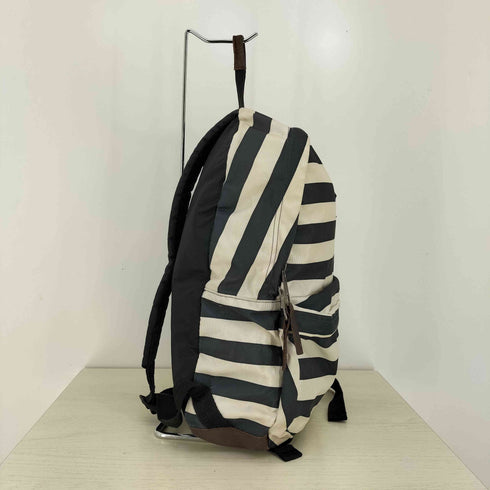 イーストパック EASTPAK マチレザー切替 ボーダー バッグパック メンズ