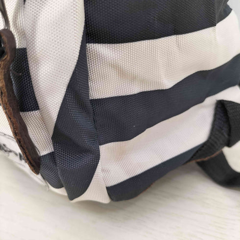 イーストパック EASTPAK マチレザー切替 ボーダー バッグパック メンズ