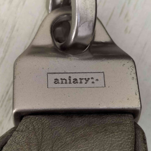 アニアリ aniary レザー ミニショルダーバッグ メンズ