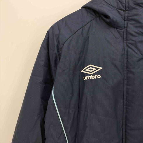 アンブロ UMBRO ロゴ 刺繍 中綿 パテッド ベンチ コート レディース import:L