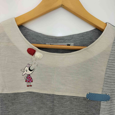 アルベロベロ OLLEBOREBLA オレボレブラ ブタさん おくすり 刺繍 ビジュー装飾 チュニック レディース