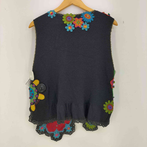 アルベロベロ OLLEBOREBLA オレボレブラ ブタさん おはな アップリケ ラメ糸 ビジュー装飾 かぎ編み ニットベスト レディース