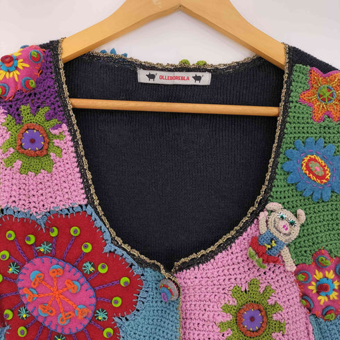 アルベロベロ OLLEBOREBLA オレボレブラ ブタさん おはな アップリケ ラメ糸 ビジュー装飾 かぎ編み ニットベスト レディース
