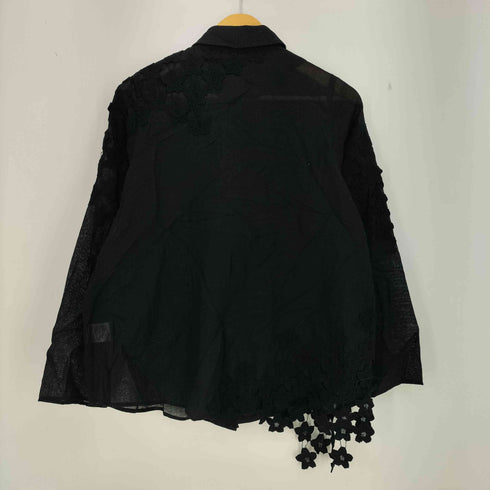 アルベロベロ OLLEBOREBLA オレボレブラ ぶたさんボタン 花柄レース装飾 メルトン 長袖シャツ レディース