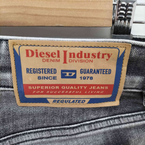 ディーゼル DIESEL 1979 SLEENKER メンズ W28