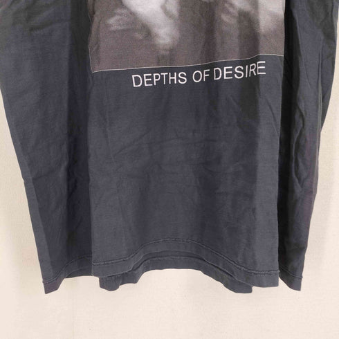 FALSE PERCEPTION Depths Of Desire Tee メンズ