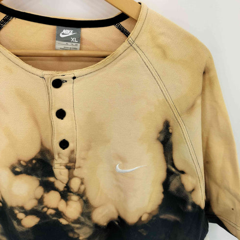ナイキ NIKE ロゴ刺繍 ブリーチ加工 ヘンリーネック Tシャツ メンズ import:XL