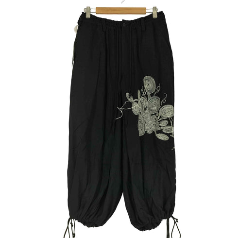 サイトバイヨウジヤマモト syte by Yohji Yamamoto Junji ITO UZUMAKI MOTIF EMBROIDERY HAKAMA BALLOON PANTS メンズ 2