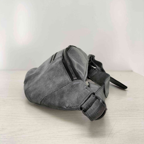 STRUM フルタンニン ピット鞣し シュリンク ホースハイド WAX仕上げ HIGH THROTTLE ボディーバッグ メンズ