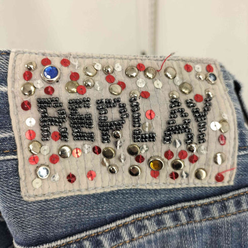 リプレイ REPLAY ビジューデザインロゴパッチ ボタンフライ ストレートデニムパンツ メンズ