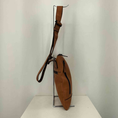 N°819 FELICITA レザー ショルダーバッグ メンズ