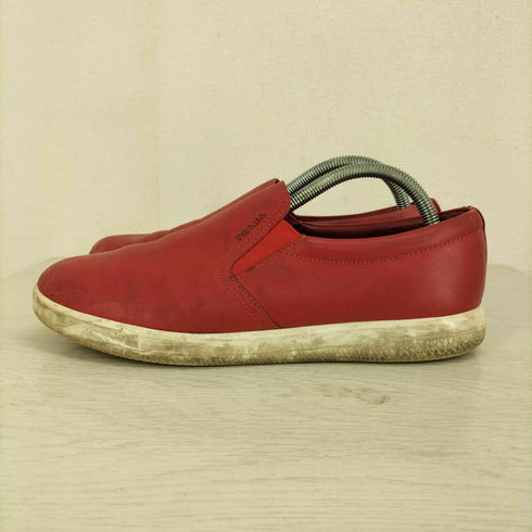 プラダ PRADA ロゴエンボス レザー スリッポン メンズ