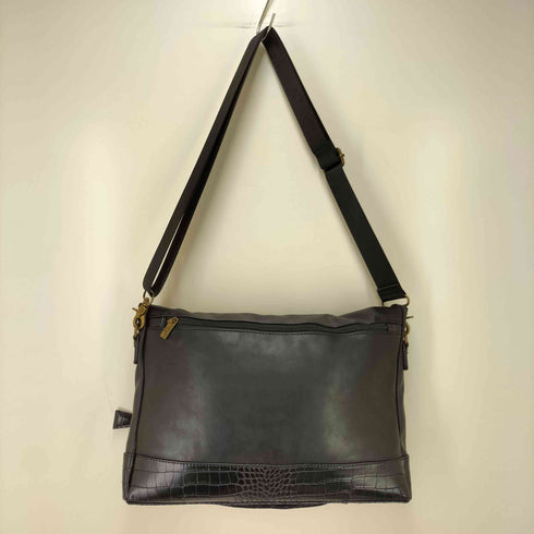 giulio label クロコ型押し レザーショルダーバッグ メンズ