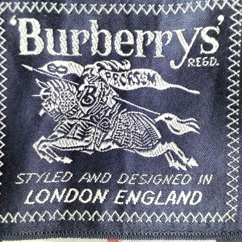 バーバリーズ BURBERRYS 60-70s イングランド製 小文字タグ REGDタグ 裏地ノバチェック 玉蟲 トレンチコート レディース