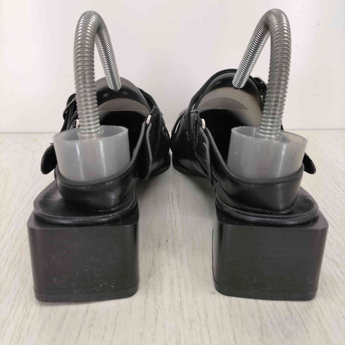 ベルテッド ポインテッドトゥミュール メンズ