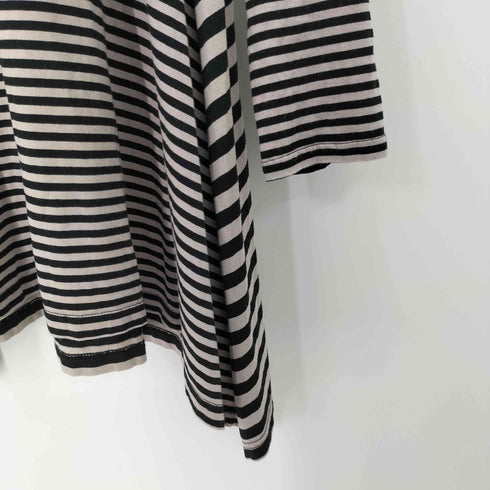 アルベロベロ OLLEBOREBLA フラワーモチーフ付き アシンメトリー ボーダーカットソー レディース