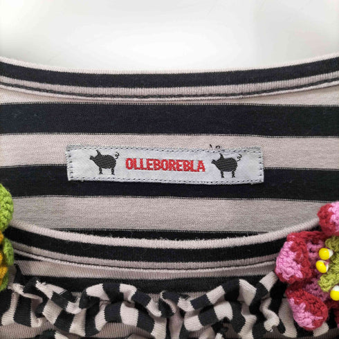 アルベロベロ OLLEBOREBLA フラワーモチーフ付き アシンメトリー ボーダーカットソー レディース