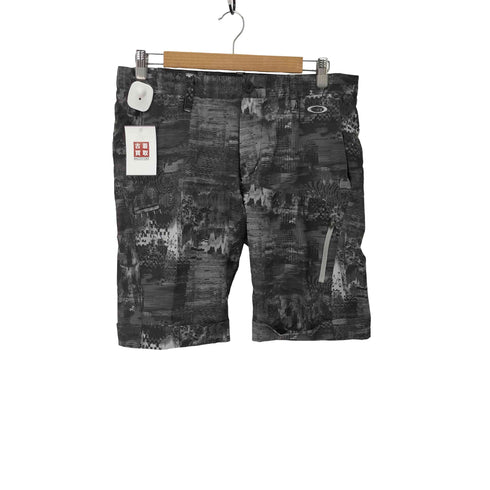 オークリー OAKLEY スカルロゴ刺繍総柄ハーフパンツ メンズ 34inch