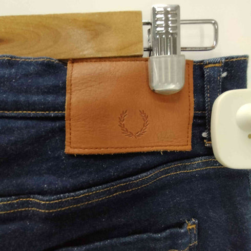 フレッドペリー FRED PERRY SKINNY DENIM 革パッチ 5ポケット ジップフライ スキニー デニム パンツ 濃紺 メンズ L