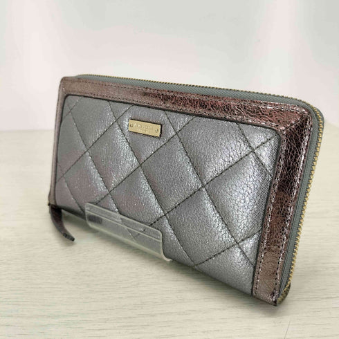 ケイトスペードニューヨーク kate spade NEW YORK メタリックシルバー キルティング 長財布 レディース