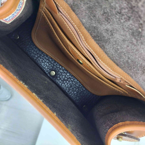 ドゥーニーアンドバーク DOONEY&BOURKE USA製 本革 レアーショルダーバッグ レディース