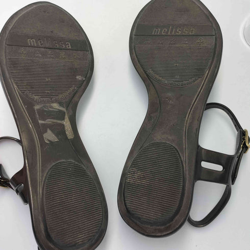 ヴィヴィアンウエストウッド アングロマニア Vivienne Westwood ANGLOMANIA エンボス オーブ ボタン装飾 ラバーストラップ サンダル レディース JPN:23.5