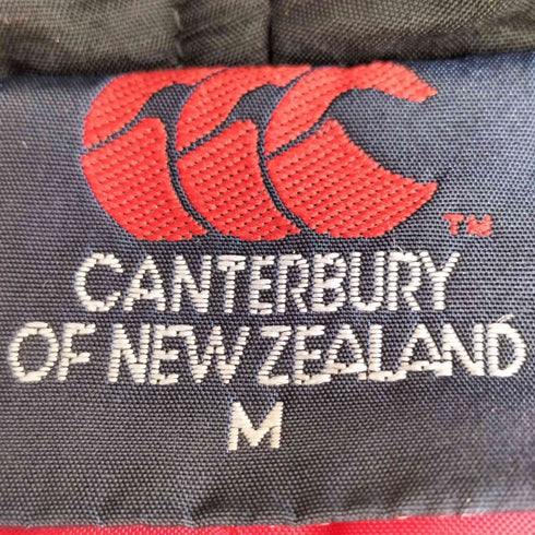 カンタベリーオブニュージーランド CANTERBURY OF NEW ZEALAND バックロゴ刺繍 中綿 フード ジャケット メンズ JPN:M