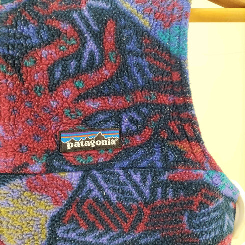 パタゴニア patagonia 総柄フリースベスト レディース kids10