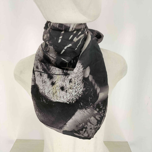 アバハウス ABAHOUSE 総柄シルクスカーフ レディース