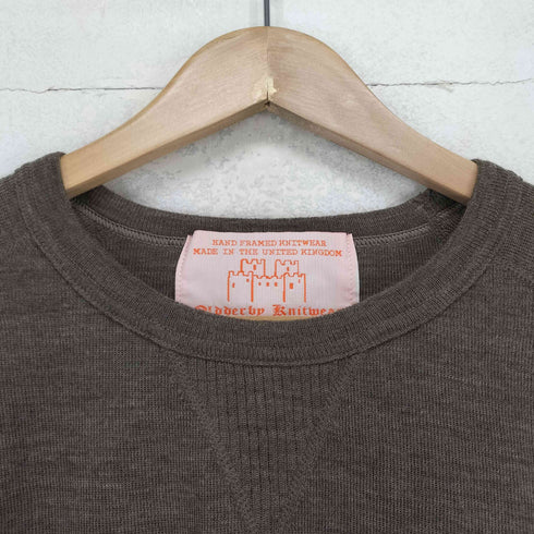 オールダービーニットウェア Oldderby Knitwear 前Vガゼット ウール クルーネックニット メンズ JPN:M