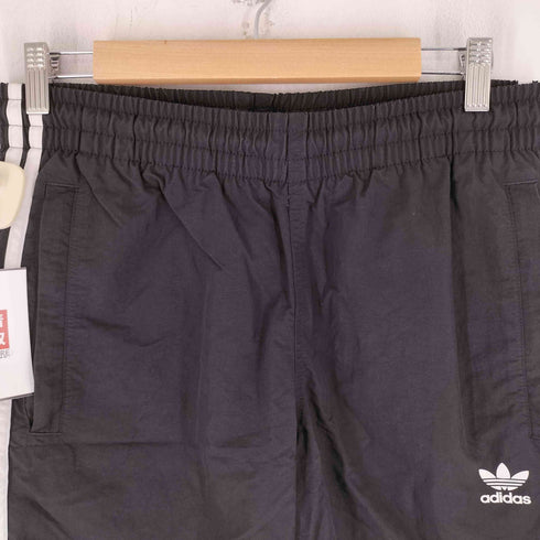 アディダス adidas サイドライン ナイロンショートパンツ レディース